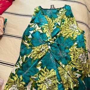 Silk Ann Taylor floral sleeveless blouse